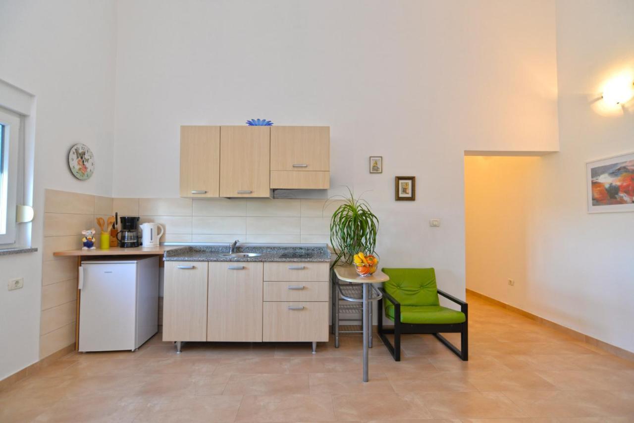 Apartments Bernarda 1773 بنجول المظهر الخارجي الصورة