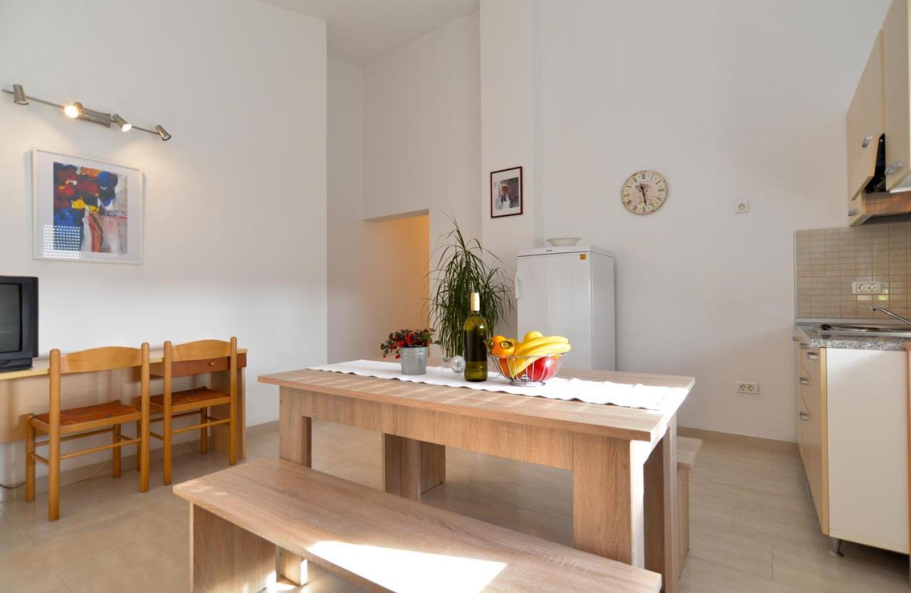 Apartments Bernarda 1773 بنجول المظهر الخارجي الصورة