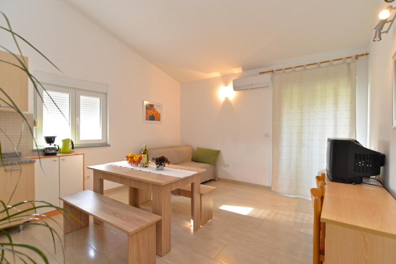 Apartments Bernarda 1773 بنجول المظهر الخارجي الصورة
