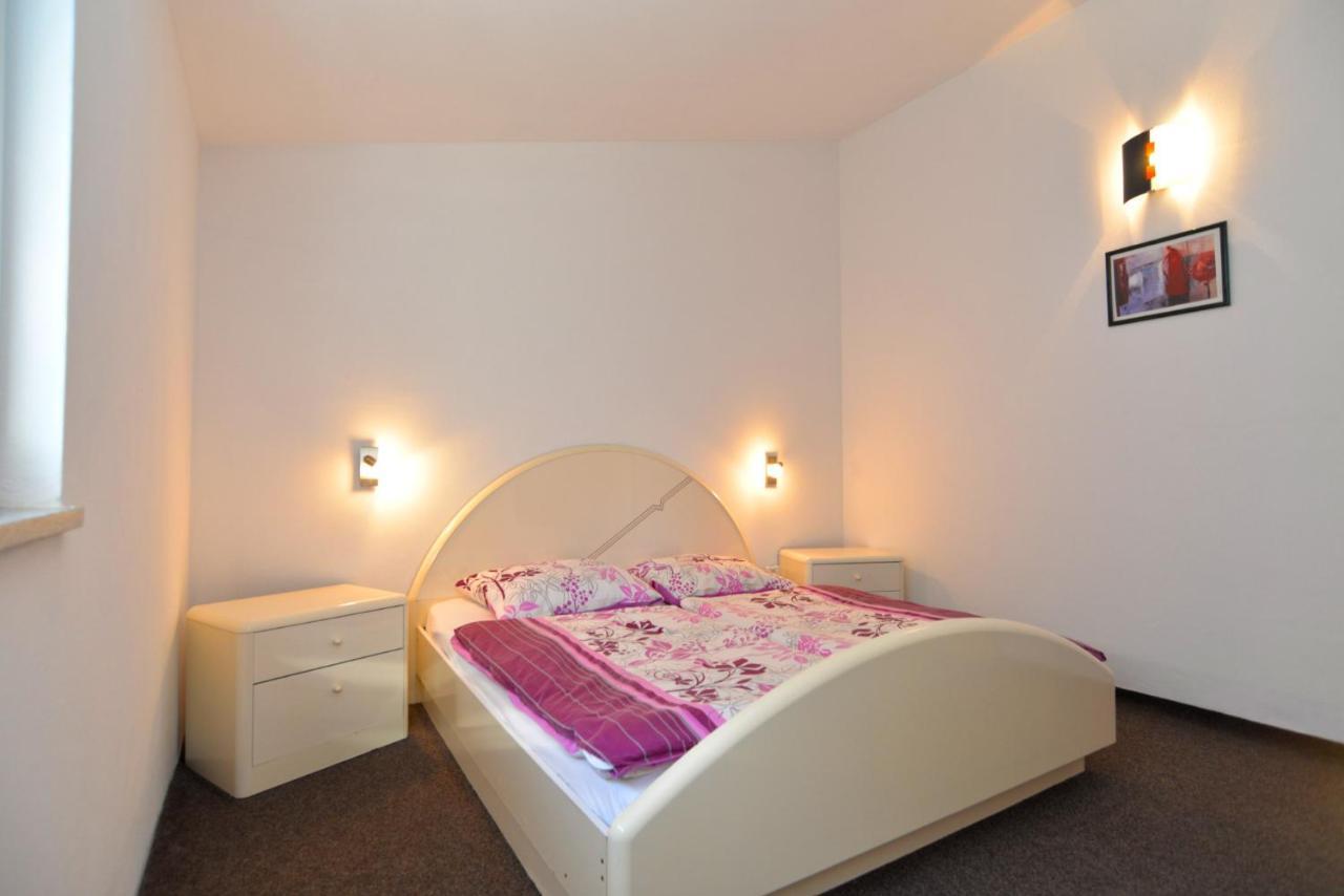 Apartments Bernarda 1773 بنجول المظهر الخارجي الصورة