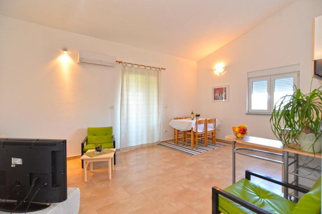 Apartments Bernarda 1773 بنجول المظهر الخارجي الصورة
