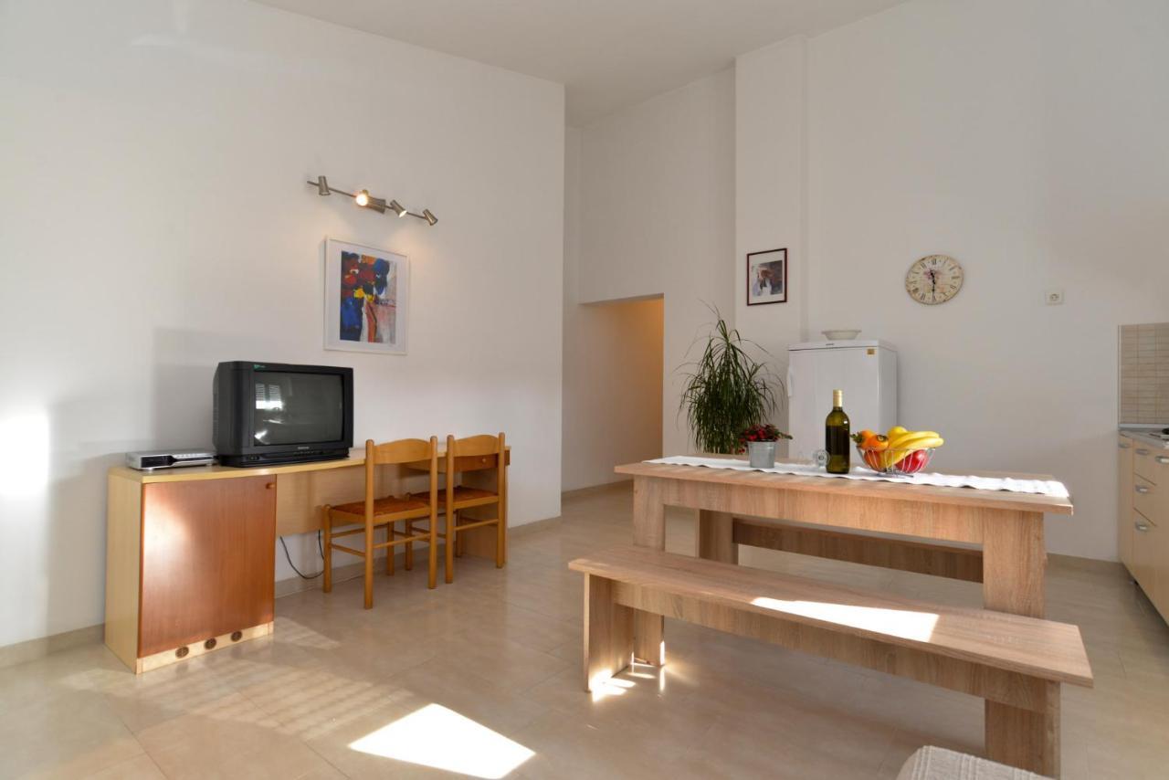 Apartments Bernarda 1773 بنجول المظهر الخارجي الصورة