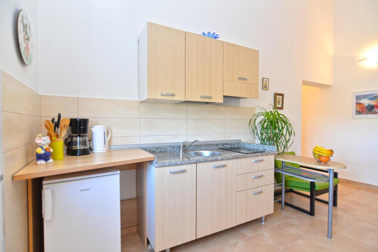 Apartments Bernarda 1773 بنجول المظهر الخارجي الصورة