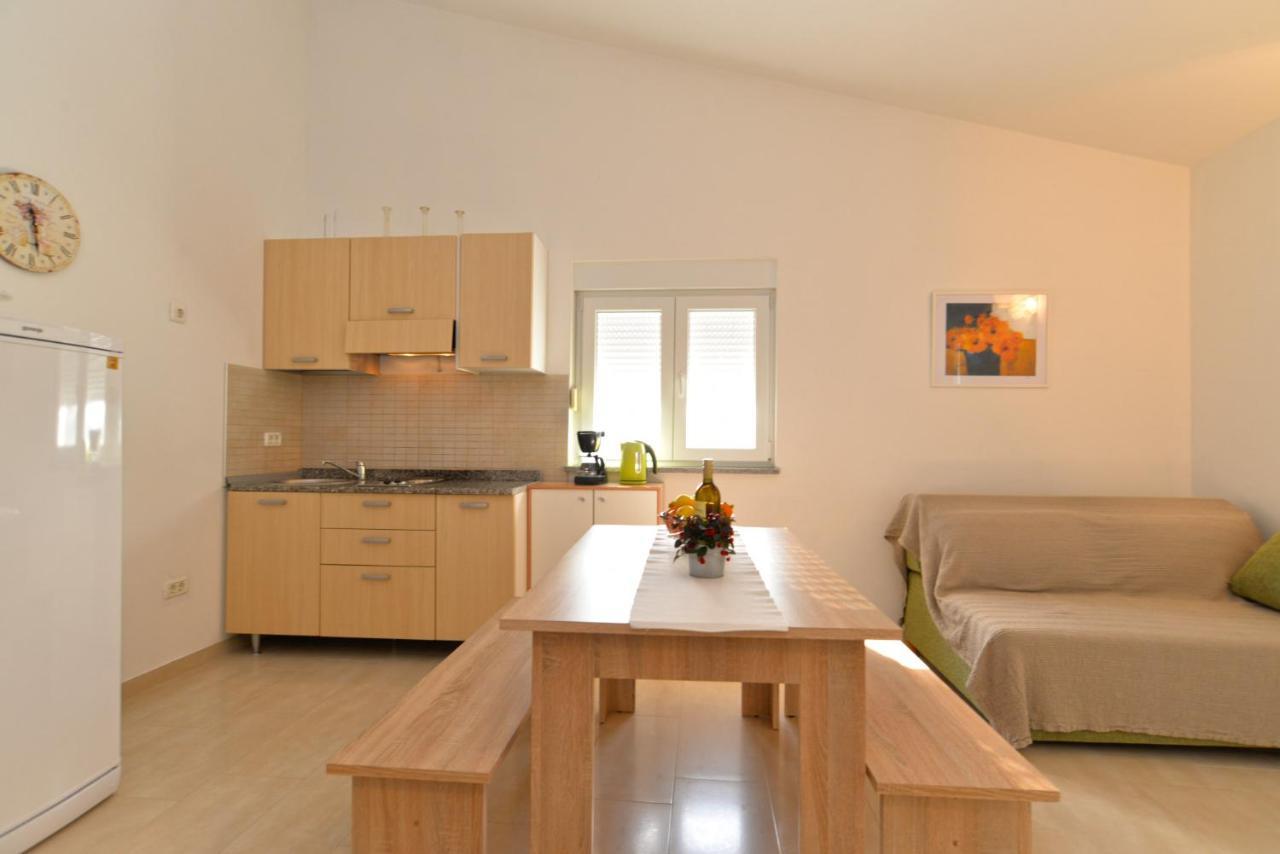 Apartments Bernarda 1773 بنجول المظهر الخارجي الصورة