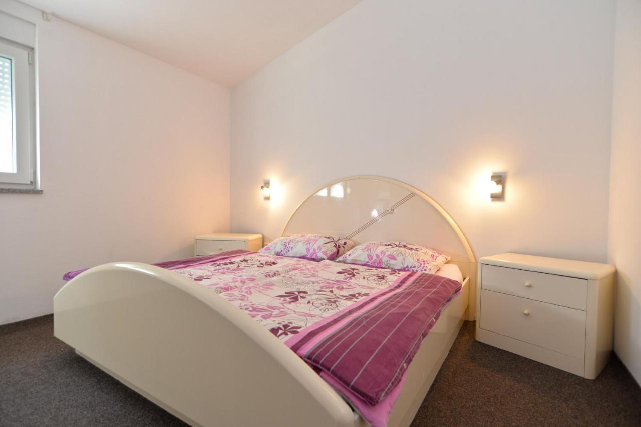 Apartments Bernarda 1773 بنجول المظهر الخارجي الصورة